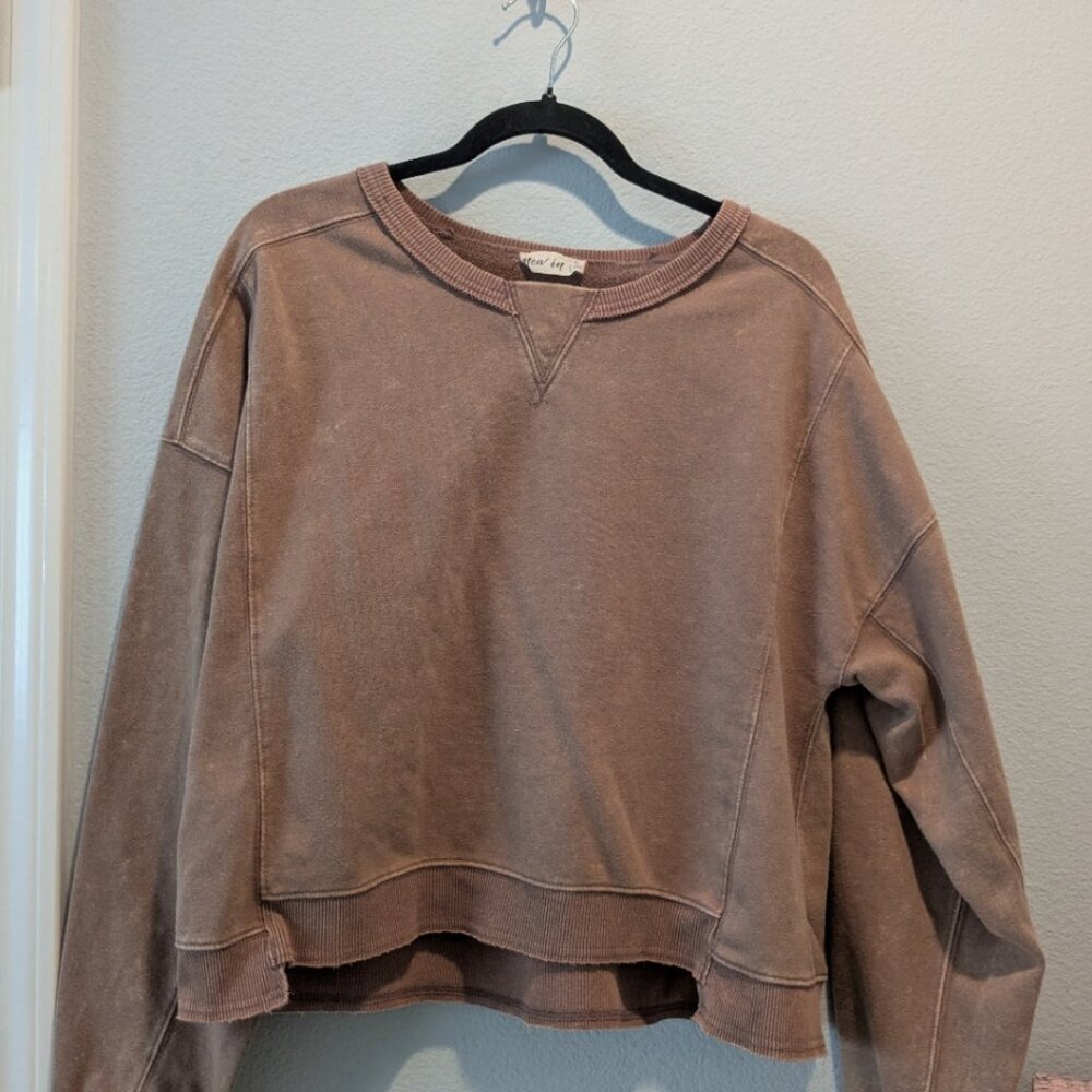 New In Crop Sweatshirt NWOT - Medium